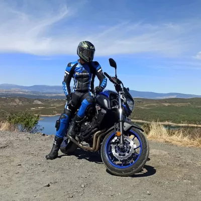 Mono Cuero Moto Modelo Jarama Yamaha